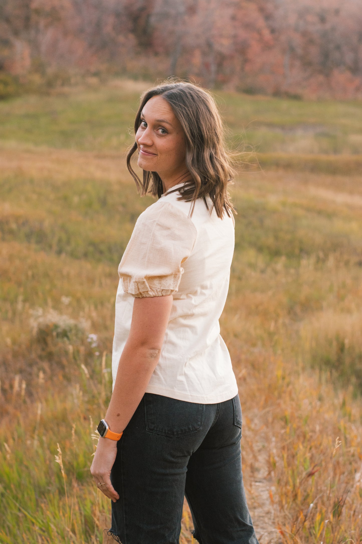 white cream puff sleeve top- side