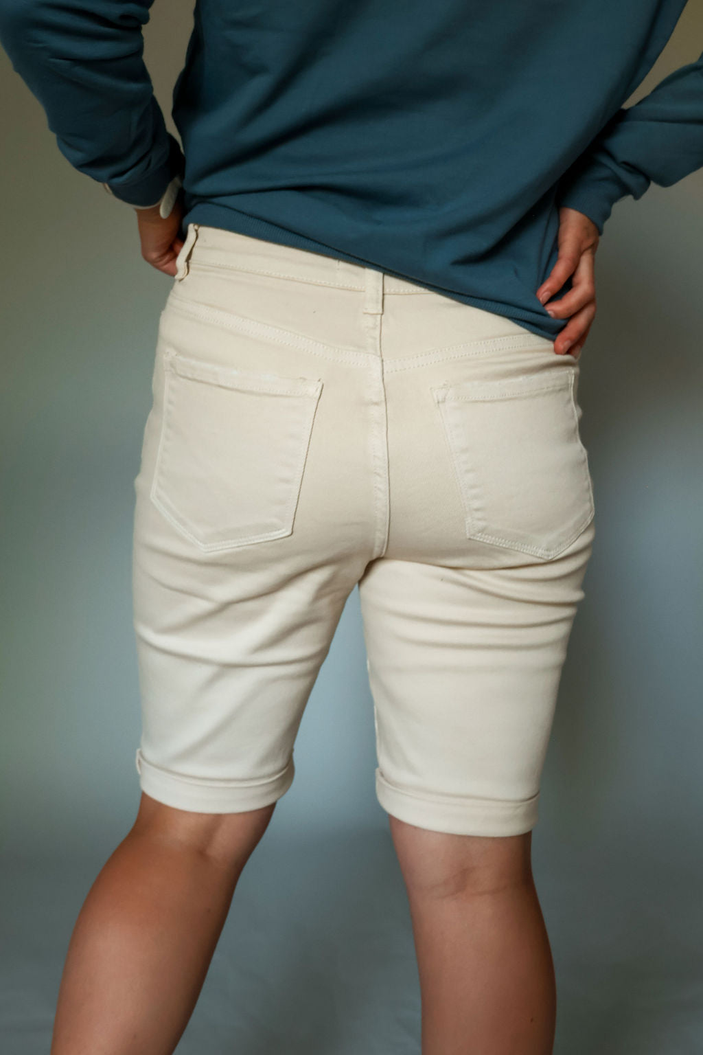 Classic Cream Bermuda Short